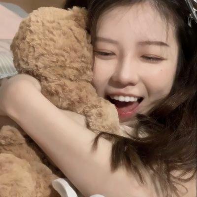 百合绽放封面